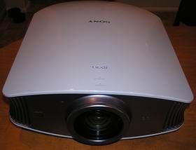 Sony VPL-VW40 Home Theater Projector Review