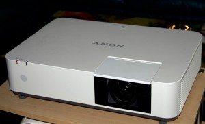 VPL-PHZ10 projector