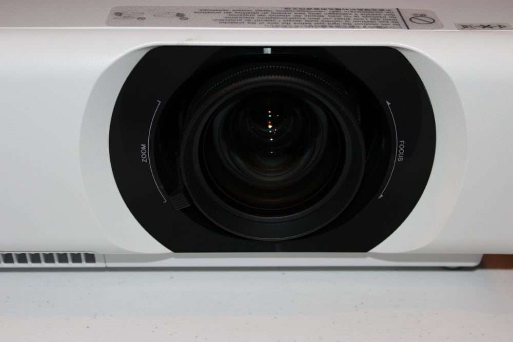 Sony VPL-CH375 Lens