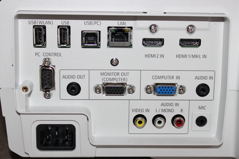 NEC UM352W - Projector Connector Panel