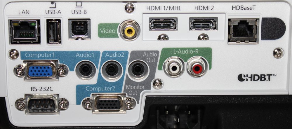 Epson Powerlite 2265U - Connecctors