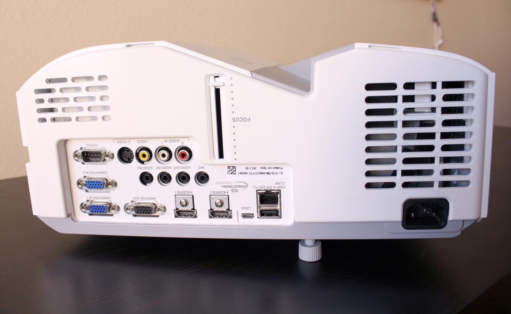 Casio XJUT351WN Projector Review Hardware Tour Projector Reviews