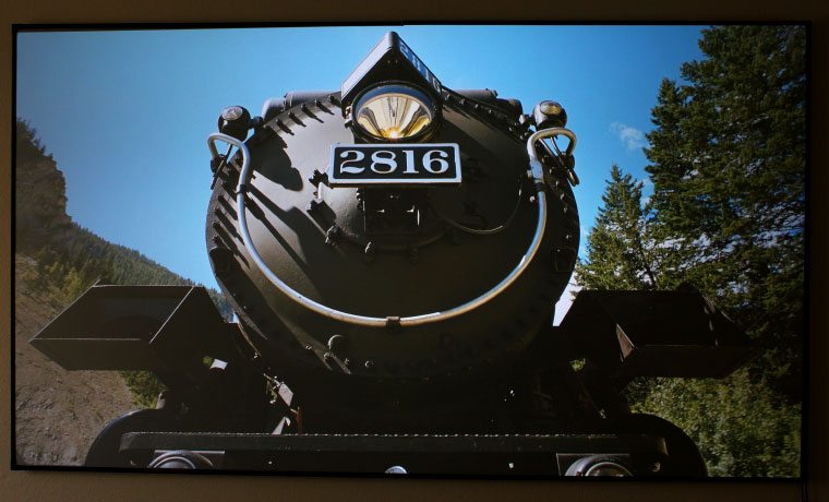 CineGrey-3D-Screen-4K-Rocky-Mountain-Express-Ambient-Light