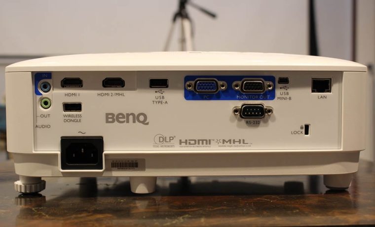 BenQ MH733.HardwareInputPanel