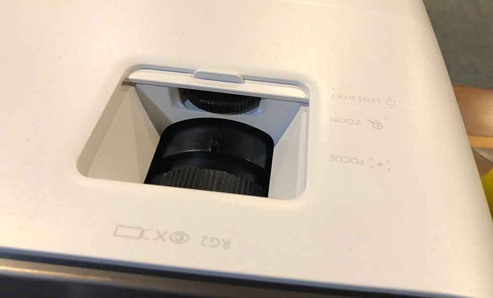 BenQ HT3550 The 4K UHD Home Theater Projector Hardware 1 Projector