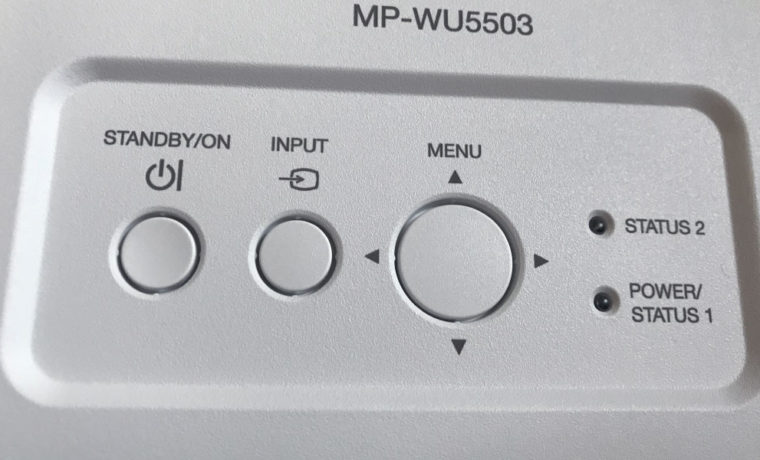 Maxell-MP-WU5503_Control-Panel