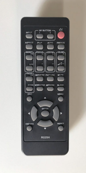 Maxell-MP-WU5503_Remote