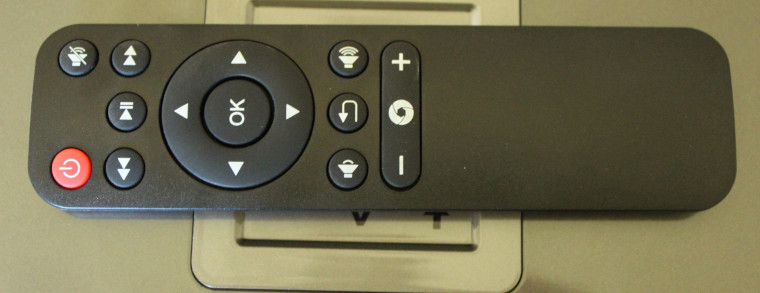Picture of the aaxa 4K1 projector remote control