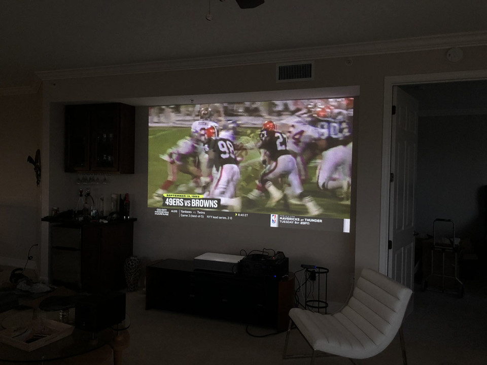 projecting in the living room - Projector Reviews Images