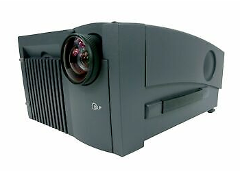 Early nView DLP projector, circa 1996: 410 lumens, 22 lbs, SVGA resolution. Its fan noise was a distracting 49 db, louder than today’s 20,000 lumen DLP projectors!