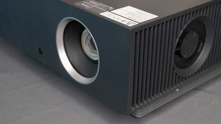 LG AU810PB CINEBEAM 4K LASER PROJECTOR 