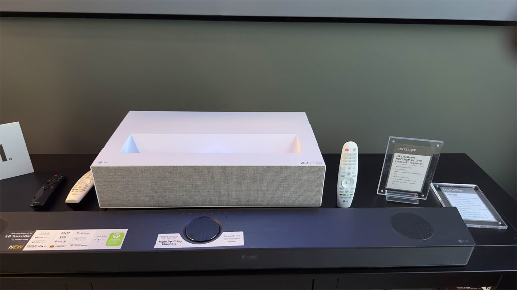 Lg Cinebeam Hu715QW Laser Ust - Projector Reviews - Image