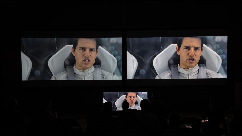 New Projector Comparison at the Sony Booth - Projector Reviews - Image