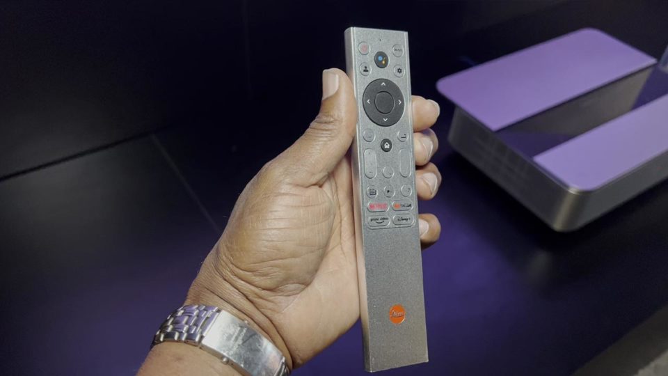 Leica Cine 1 Laser Tv Remote Control - Projector Reviews - Image