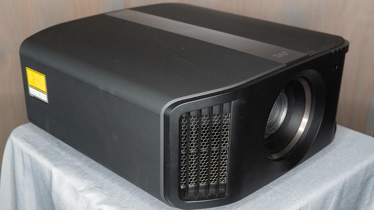JVC-NZ7-sample-fron-angle-2 - Projector-Reviews-Image