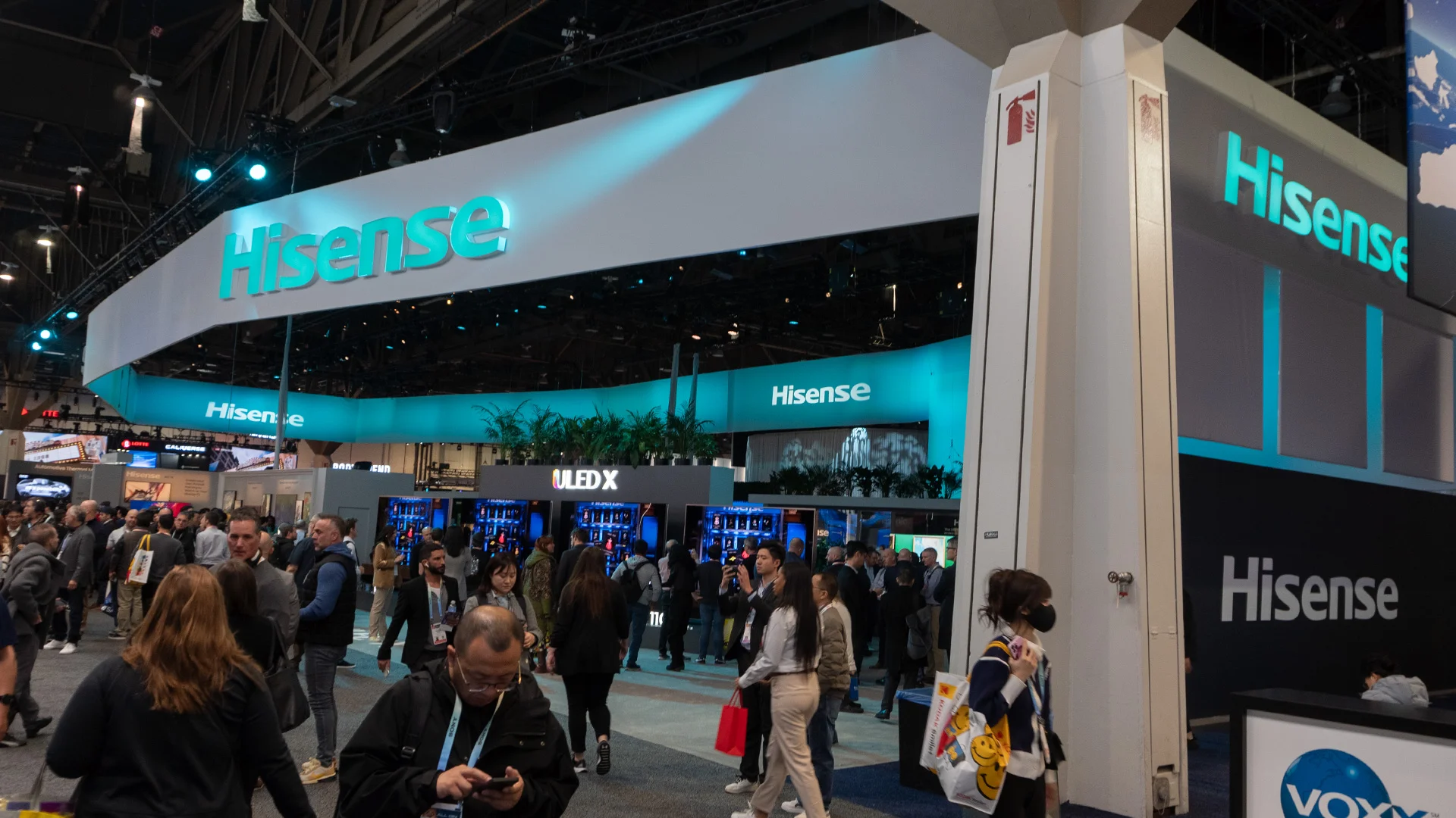Hisense-booth-1 - Projector Reviews Images