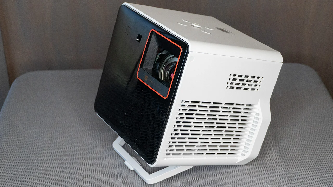 BenQ-W300G-tilt-stand-1 - Projector Reviews Images