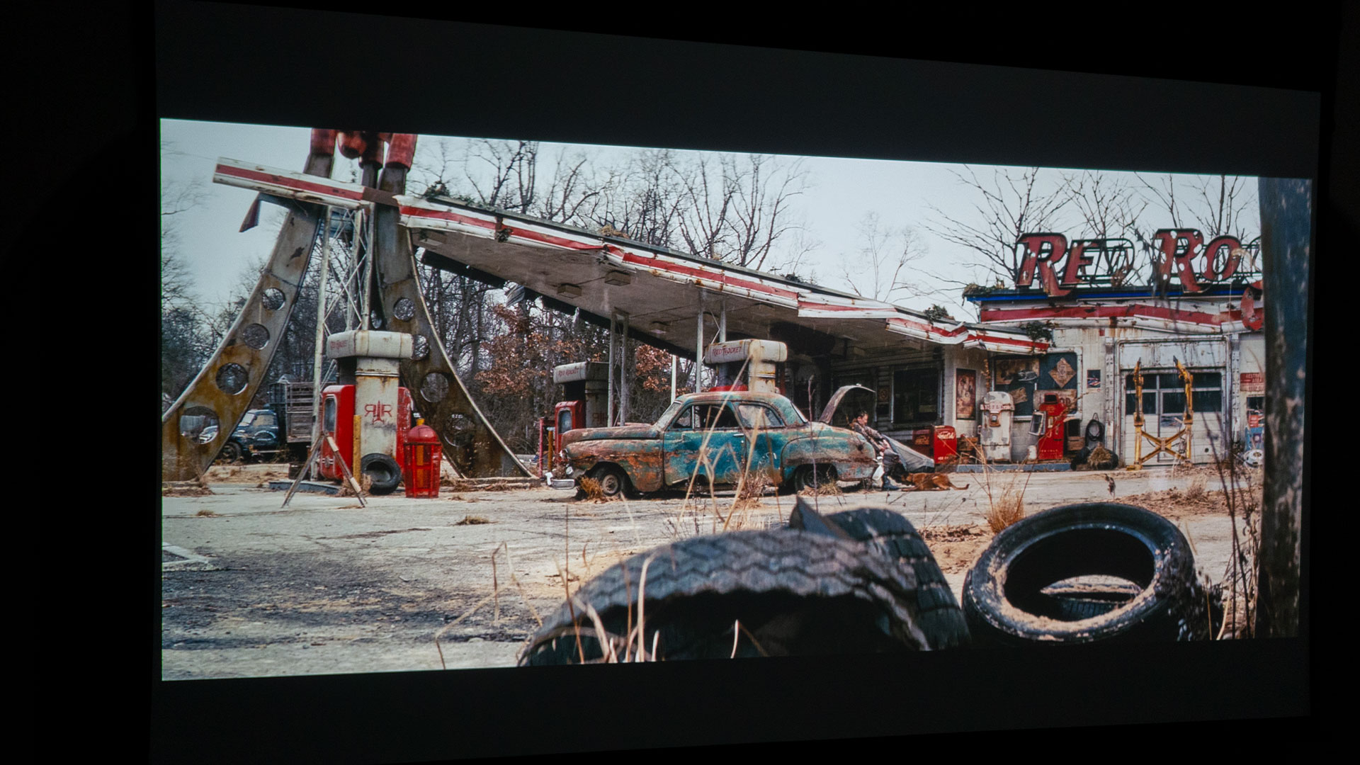 Fallout-TV-Series-Car-2