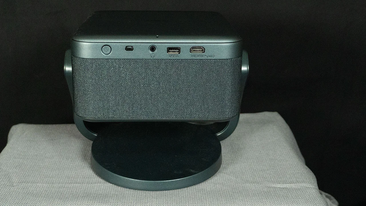 Epson-EF22-sample-Back - Projector Reviews Images