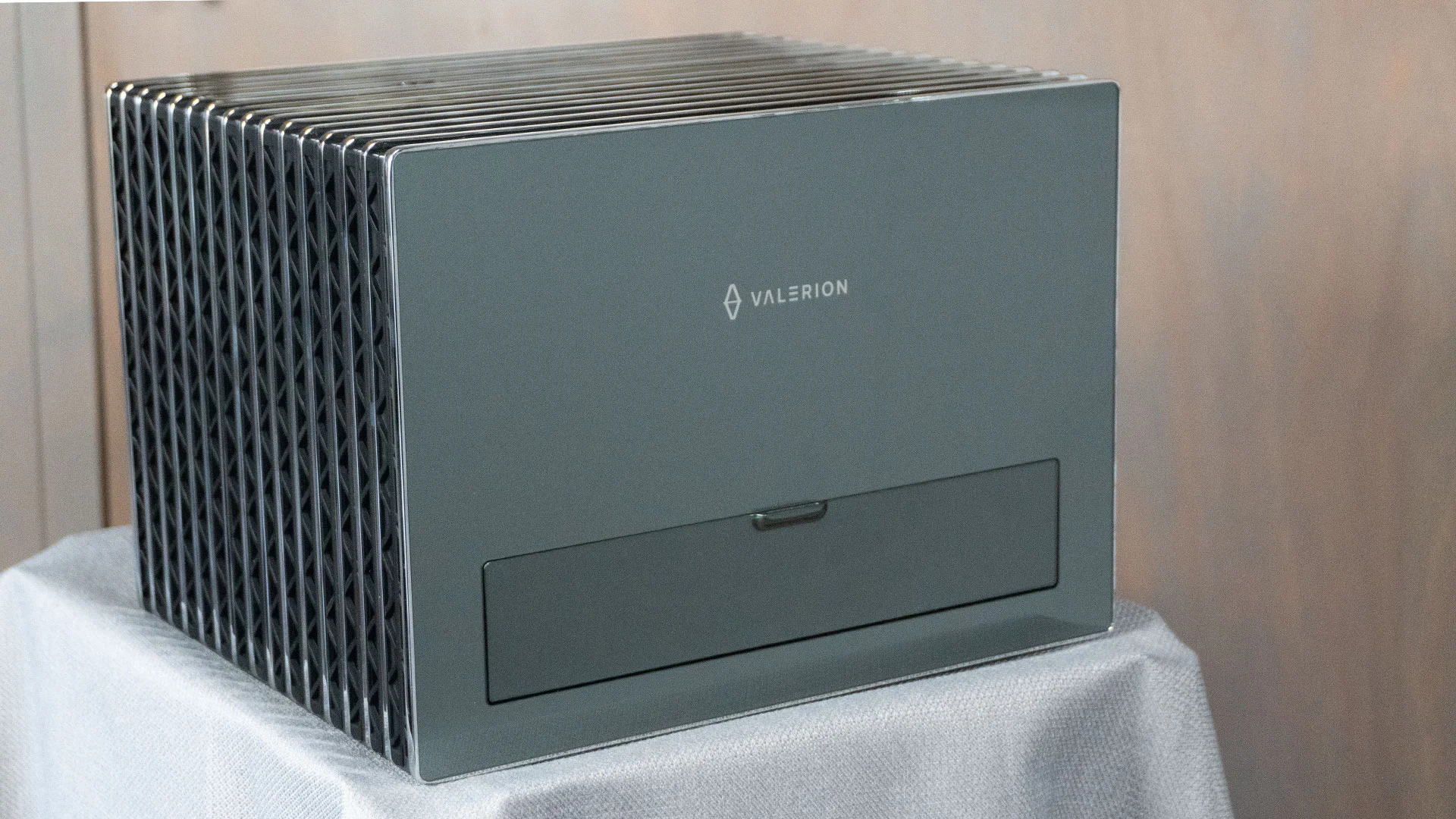 Valerion VisionMaster Pro2 Rear - Projector Reviews - Images