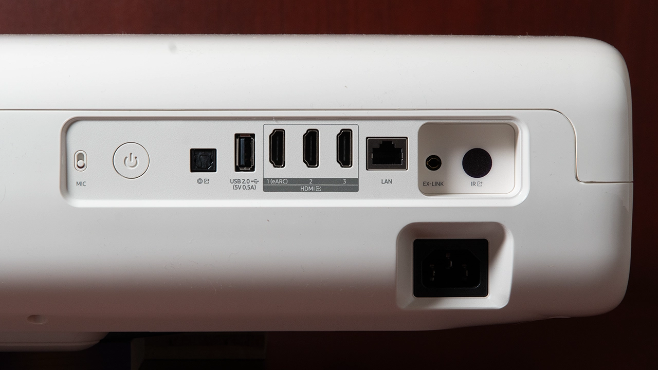 Samsung LPU9D Inputs & Connections - Projector Reviews - Images