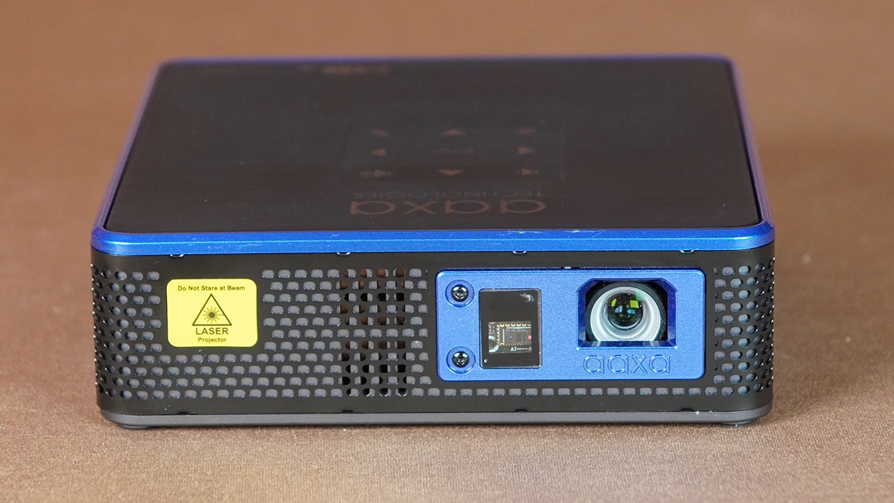 AAXA_M8L_PJBProdShot#2 - Projector Reviews Images