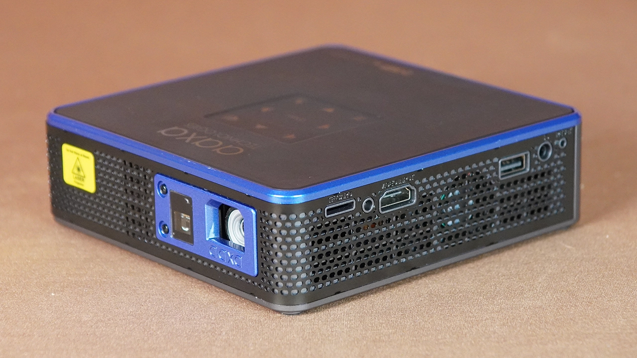 AAXA_M8L_PJBProdShot#3 - Projector Reviews Images