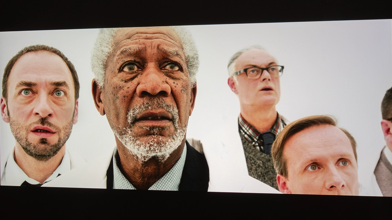 BenQ AH700ST "Ace" Brightness - Projector Reviews Images