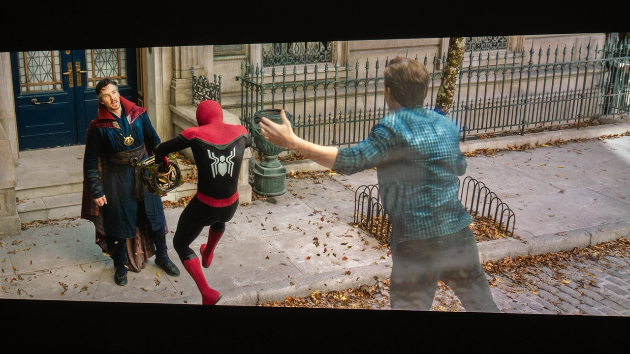 BenQ AH700ST "Ace" Color - Projector Reviews Images