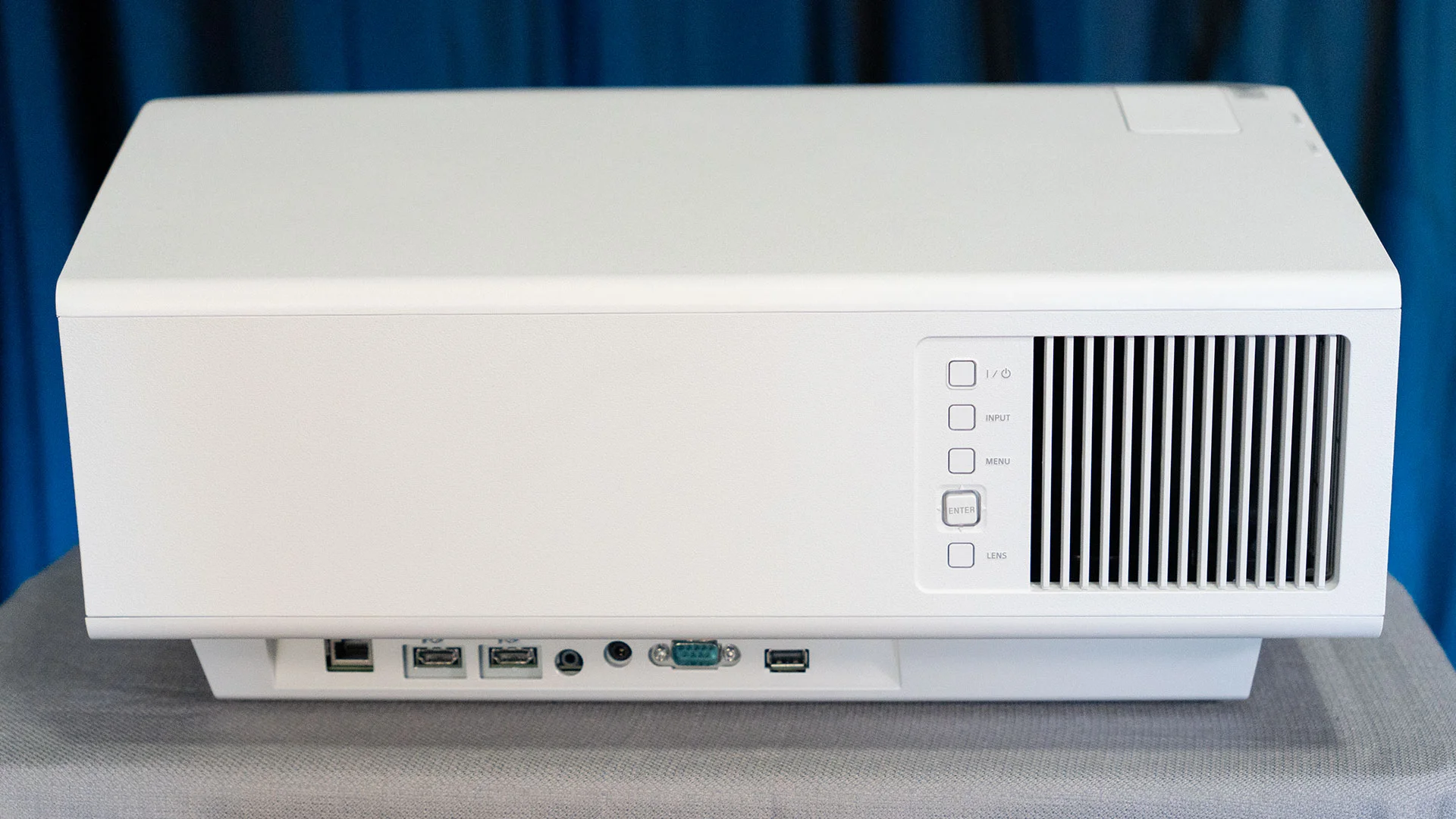 Sony BRAVIA 7 Projector - Projector Reviews - Images