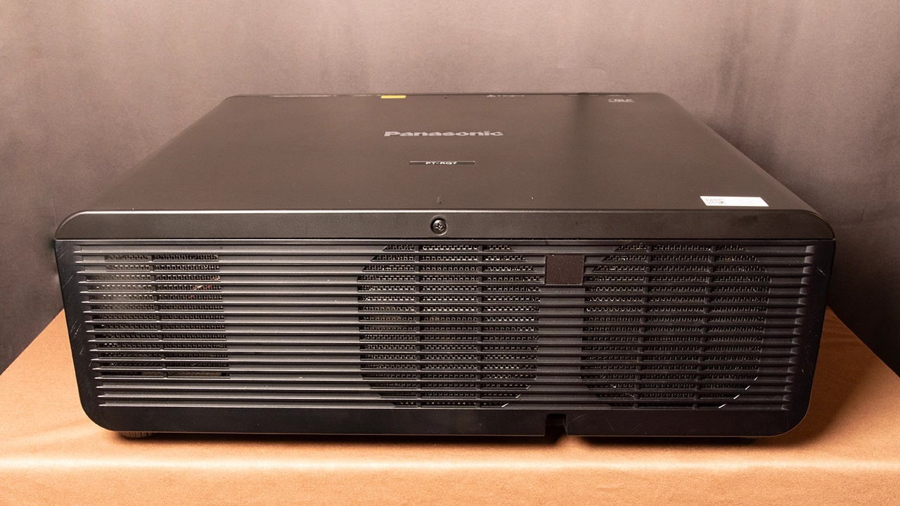 Panasonic_PT-RQ7_PJBProdShot#4