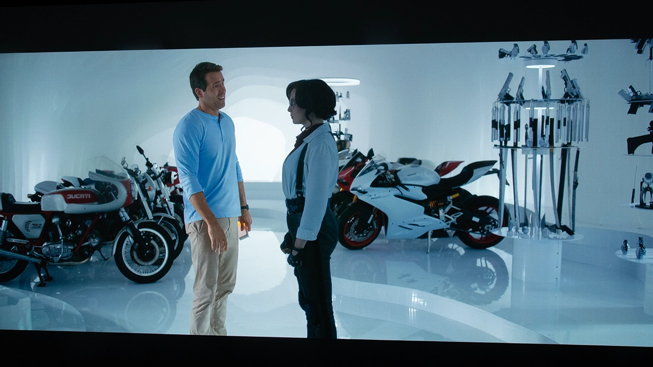 NexiGo Aurora Pro MKII Brights - Projector Reviews - Images