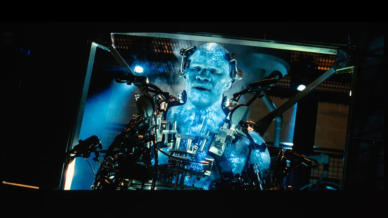 Hisense M2 Pro Contrast-7