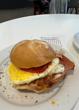 Taylor Ham Sandwich - Projector Reviews - Images