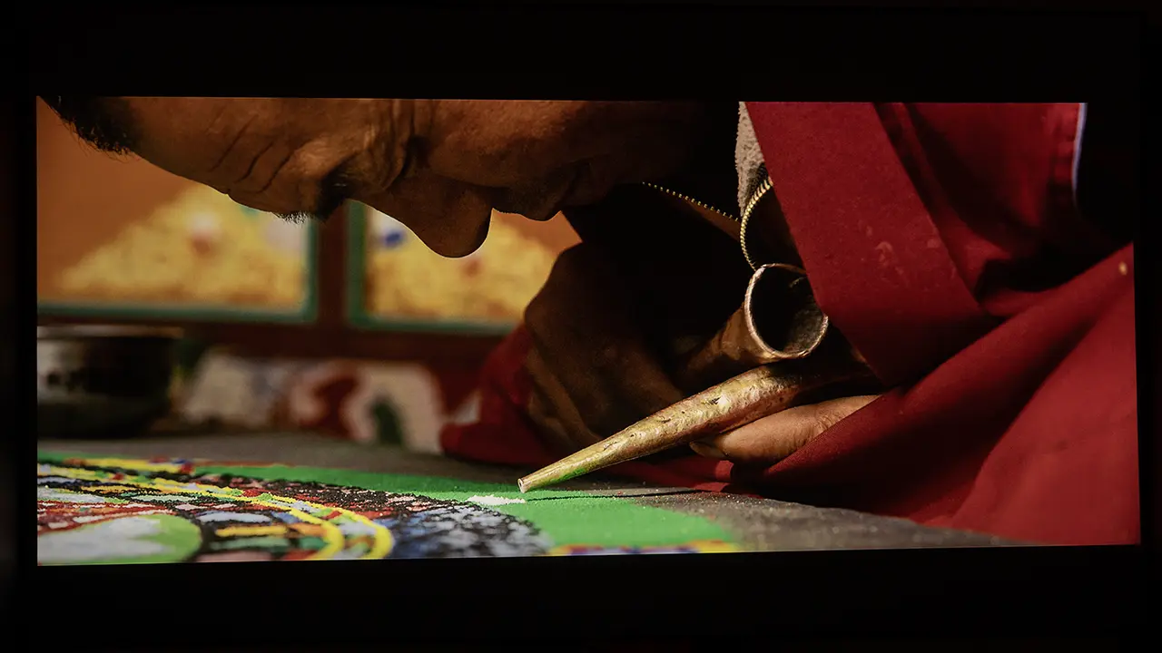 UST Showdown Color Samsara - Projector Reviews - Images