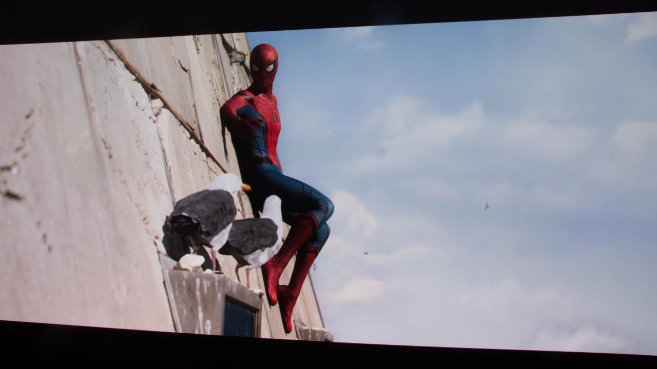 Hisense_L9Q_Bright#1