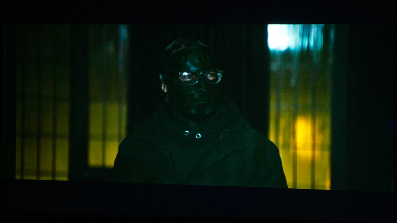 Epson_EH-LS9000B_Black#4