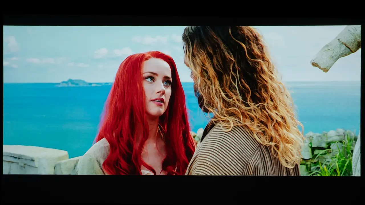 TCL PlayCube Brightness - Projector Reviews - Images