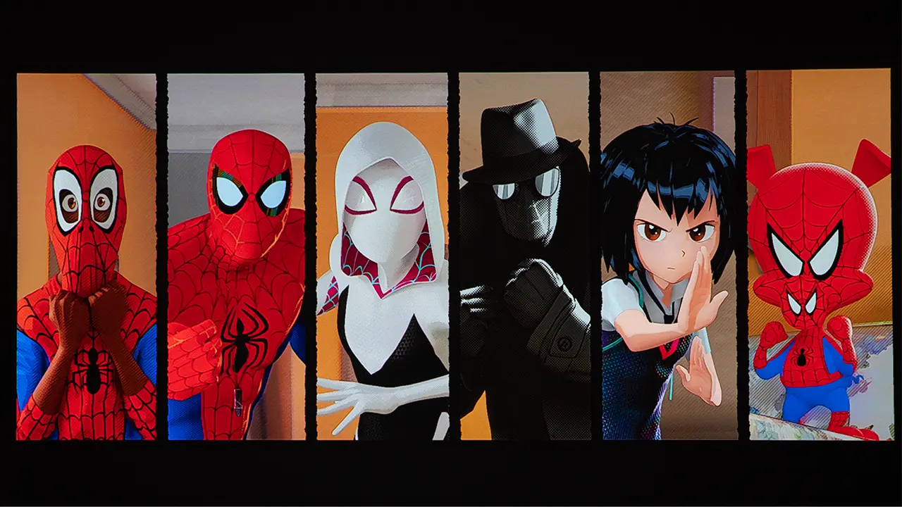 TCL PlayCube Color - Projector Reviews - Images