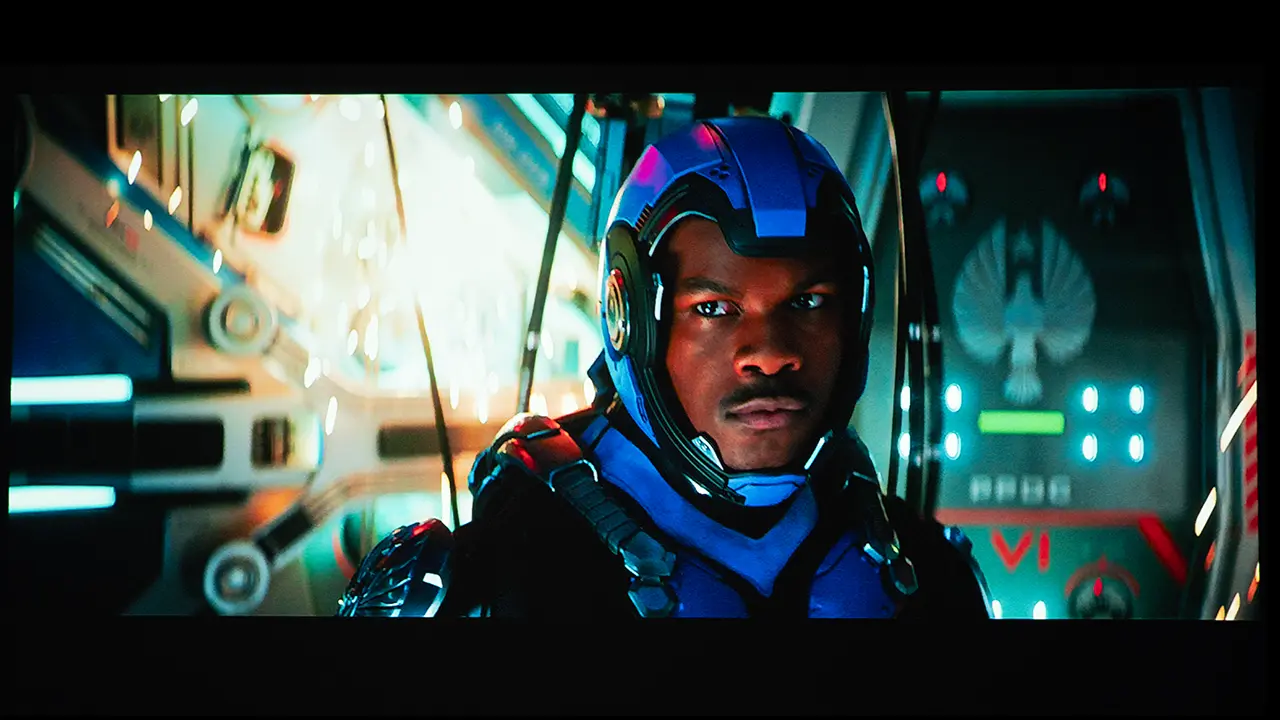 TCL PlayCube Contrast - Projector Reviews - Images