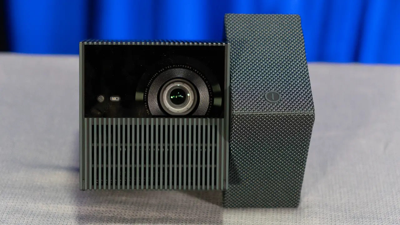 TCL PlayCube Projector - Projector Reviews - Images