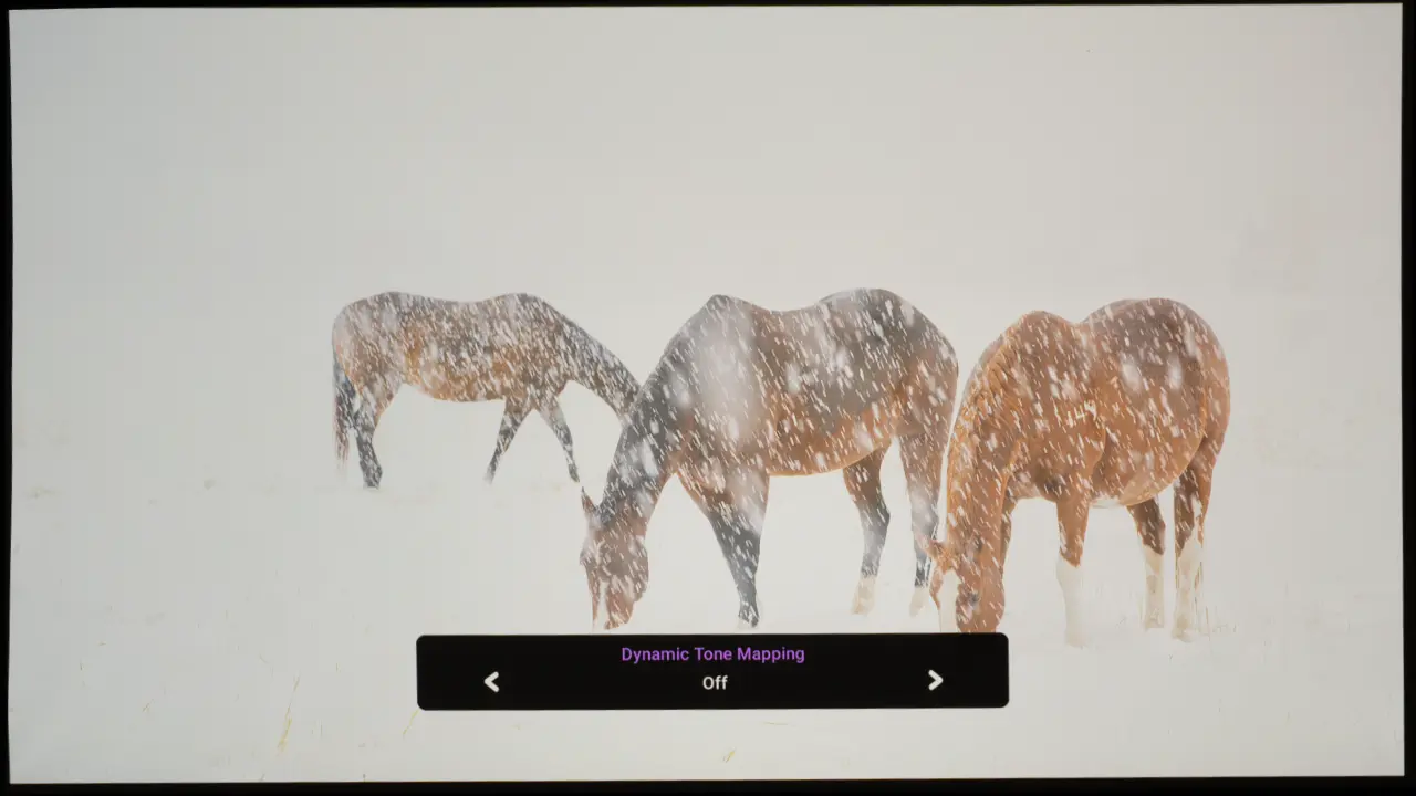 BenQ W5850 HDR Off - Projector Reviews - Images