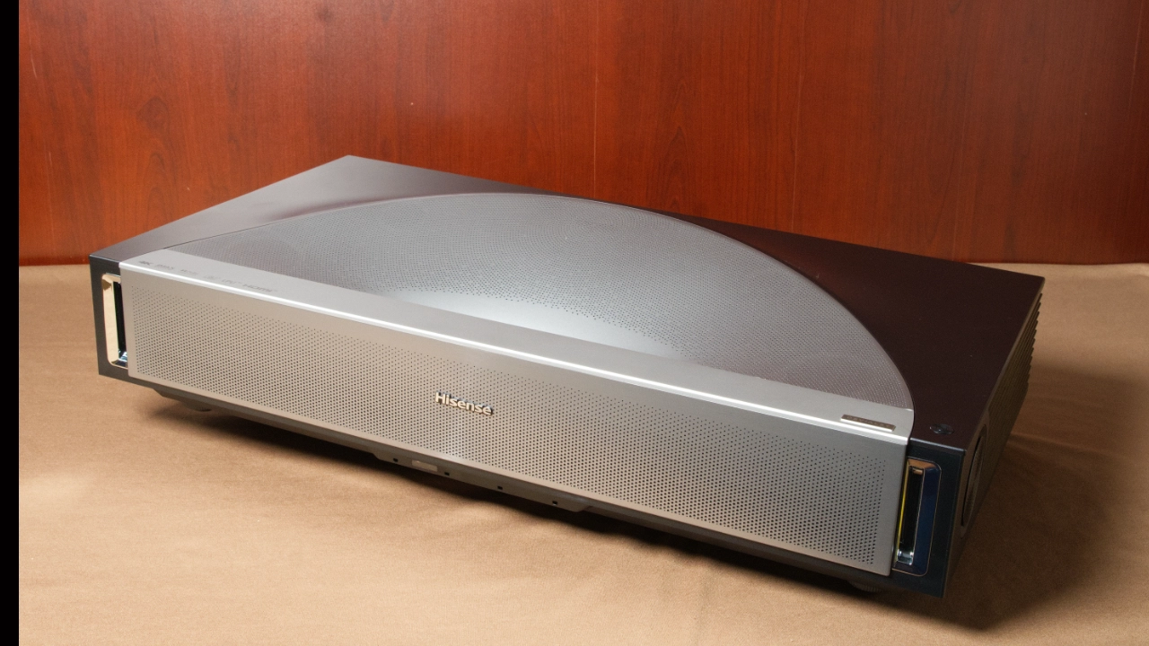 Hisense_PX4-PRO_PJBProdShot#2