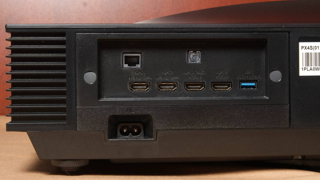 Hisense_PX4-PRO_PJBProdShot#7_Inputs